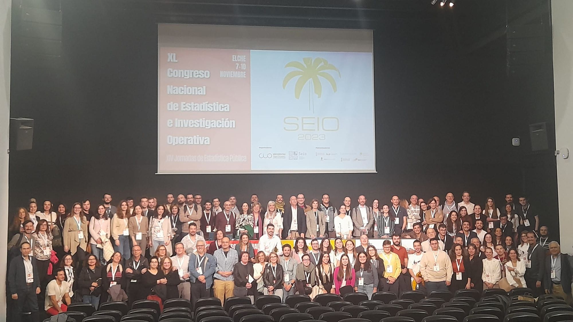 Hoa at the conference: XL National Congress of Statistics and Operations Research and the XIV Conference on Public Statistics